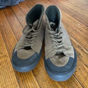 size 11.5 Green vans sk8 hi shoes